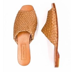 EITHER / OR the woven slide [miel] size 9